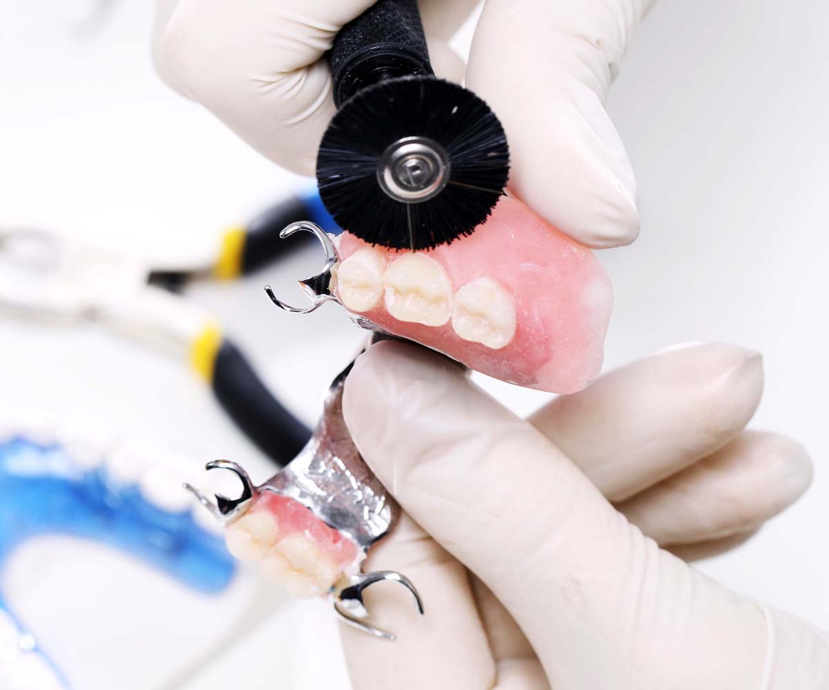 Damaged Dentures? We repair dentures
